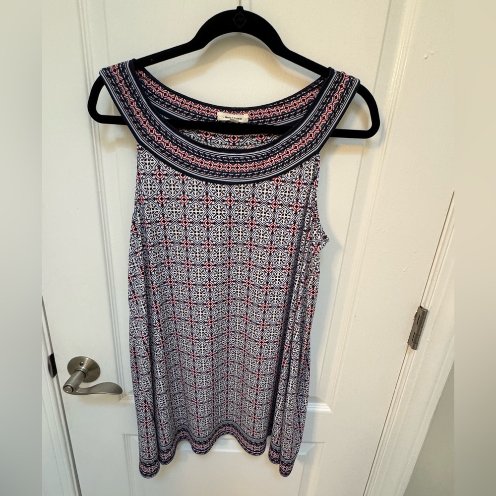Max Studio Woman’s Sleeveless Top, Size large